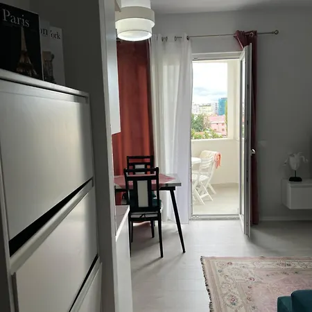 Cozy Residential شقة *