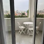 Maisonnova Deluxe 1 *