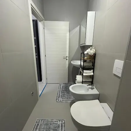 Maisonnova Deluxe 1 * Тирана