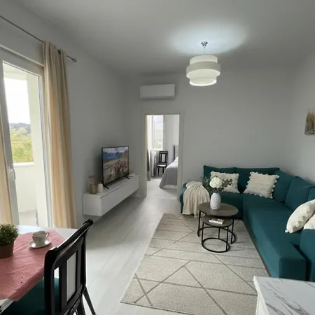 Lägenhet Maisonnova Deluxe 1 *