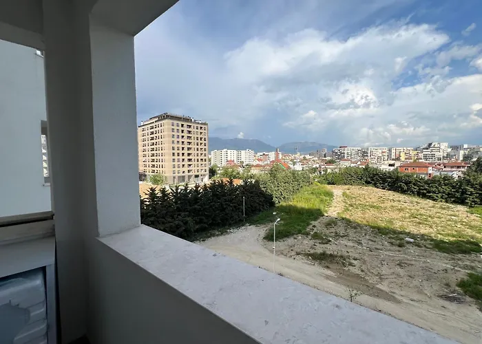Lägenhet Maisonnova Deluxe 1 Tirana